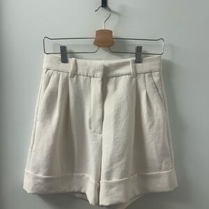 Aritzia Labyrinth Short - Size 6 Cream Color